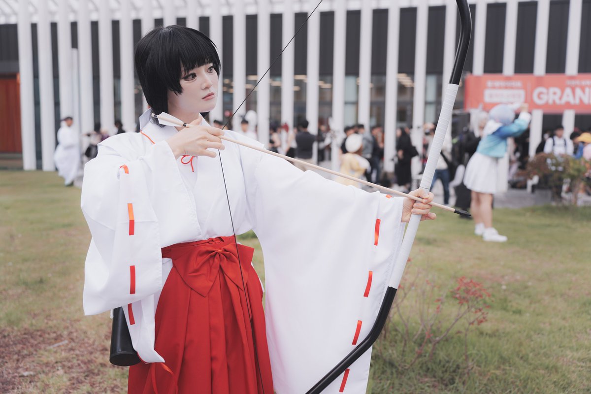 251025_수원 코믹월드 
이누야샤_금강
cos : <a href="/psyduck_yy/">온</a> (온 님)

감사합니다! 🏹