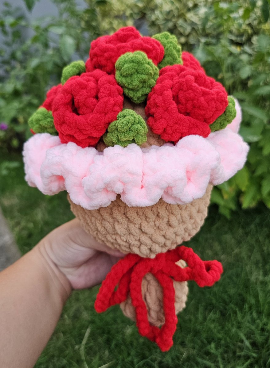 madebyme_craft's tweet photo. Pls. RT 🫶🌷🤍

พรุ่งนี้แล้วค่าาา ☺️
มาพบกันที่ MBK ชั้น 7 นะคะ 
พาน้องๆงานถักทั้งคุณคริสต์มาส คุณดอกไม้ คุณตุ๊กตาคริสต์มาส และอีกมากมายไปแบบล้นโต๊ะแน่นอน 
🎄✨️🌻❄️🌷
แวะมาหากันน้า 

🗓 8-9 พ.ย. 68
🎅 Booth  " F01 "
📌 MBK ชั้น 7   Zone D ( ฝั่ง Animate )
#IFMARKET6 https://t.co/ksRkfUPCo3
