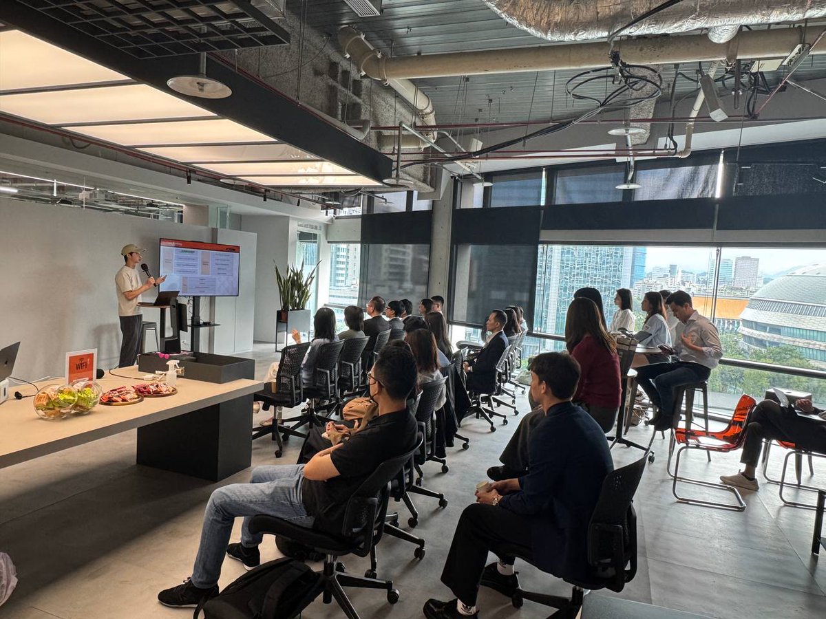 AppWorks tweet media