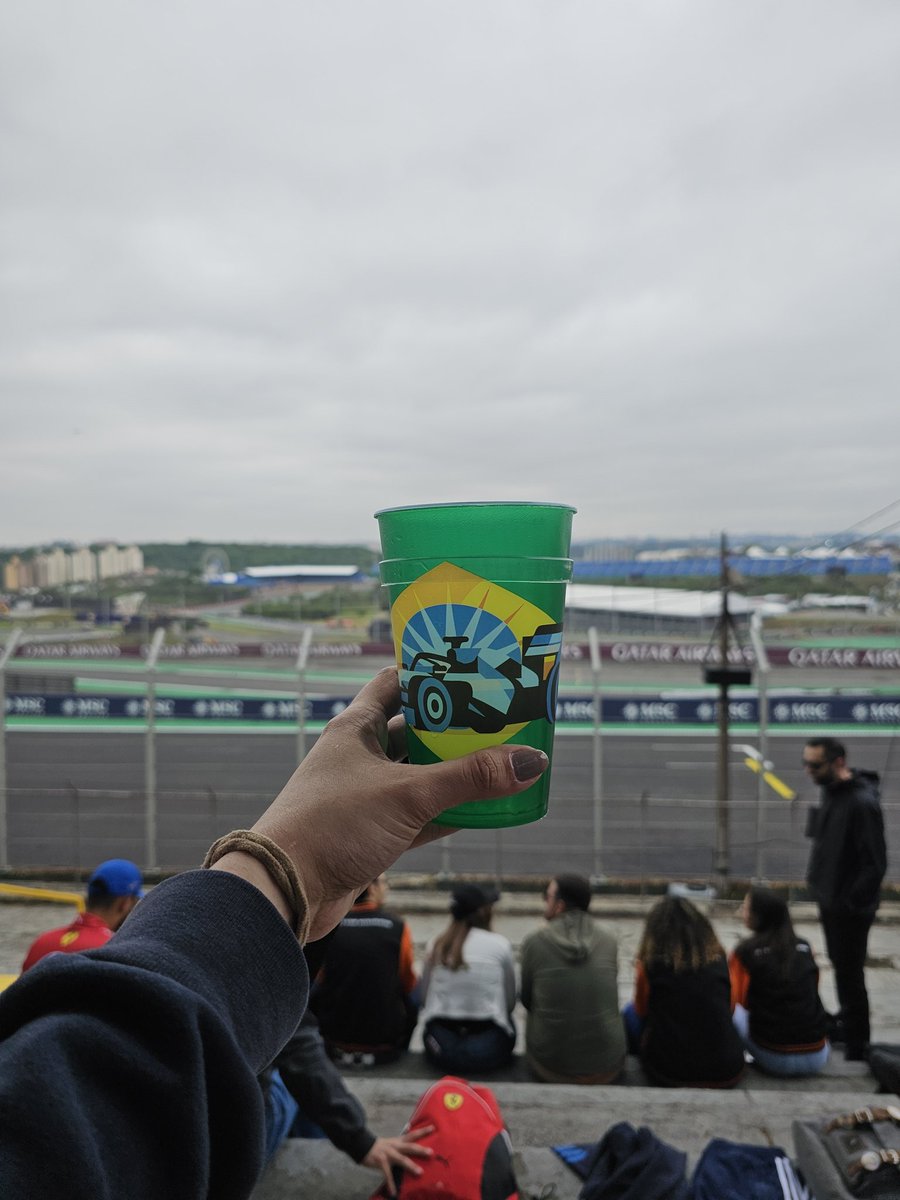 julhavieites's tweet photo. Bom dia Interlagos!
#GPSP https://t.co/XYECFFwNkD
