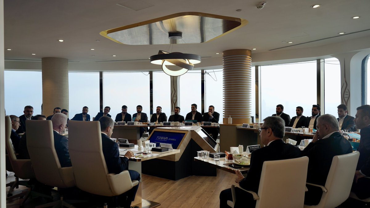 📍TÜGVA İstanbul İstişare Kurulu Toplantısı

İstanbul Valimiz <a href="/gul_davut/">Davut GÜL</a>’un teşrifleriyle, İstanbul’daki kurum müdürlerimizin katılımıyla İstişare Kurulu toplantımızı gerçekleştirdik.
Gençliğe dair çalışmalarımızı, projelerimizi ve yeni dönem hedeflerimizi istişare ettik.

Bu