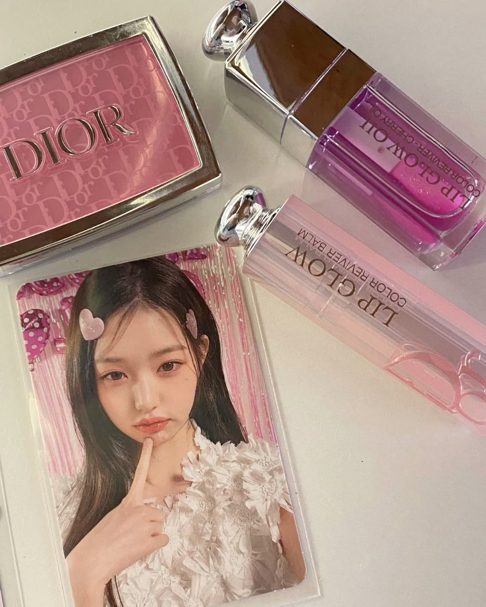 trpcchallenge's tweet image. Merhaba!! Tr collectorlar için açılmış photocard challenge hesabına hoşgeldiniz!! ˚⊹☆

Bu hesapta belirli süreler için tag hazırlayıp hep beraber photocard challenge yapacağız!! Hesapta rtleyip herkesin birbirinden fikir almasını sağlayacağız, takipte kalın!!! ⊹  𖦹  ☆