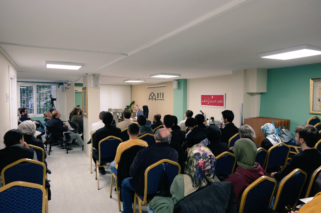 Mehmet Samsakçı Hocamız AYA'da Yahya Kemal'i anlattı.