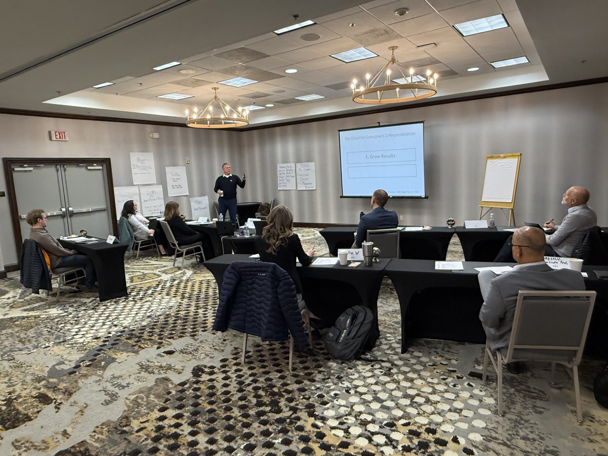 managertools's tweet image. This week wrapped up our DC Effective Senior Manager public conference! Senior managers from across the community came together to exchange ideas and strengthen their leadership practice.
We&apos;ll be doing it all again in less than a month - join us! loom.ly/aVSjIBI