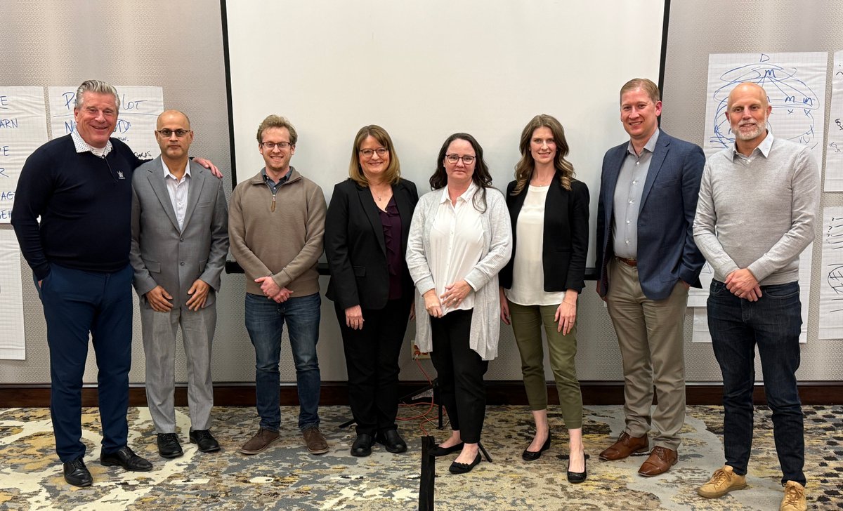 managertools's tweet image. This week wrapped up our DC Effective Senior Manager public conference! Senior managers from across the community came together to exchange ideas and strengthen their leadership practice.
We&apos;ll be doing it all again in less than a month - join us! loom.ly/aVSjIBI