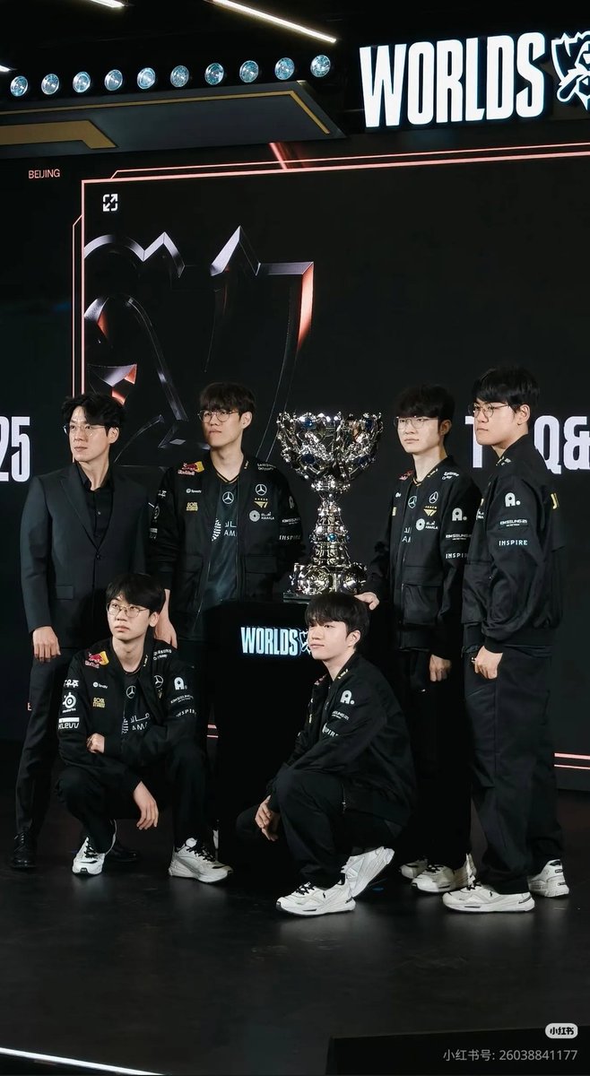 dearyhyeokie's tweet image. T1 FIGHTING!! 🔥🍀