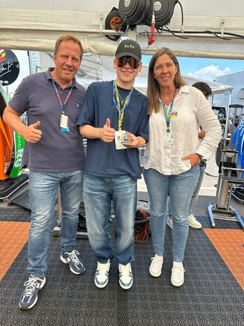 A esta banda le debemos la vida y algo más. Gracias totales por confiar desde el primer minuto y por darnos tantas alegrías🥹

<a href="/MariaCatarineu/">Maria Catarineu</a> <a href="/jcampbellwalter/">Jamie Campbell-Walter</a> <a href="/bizarrap/">bzrp</a>