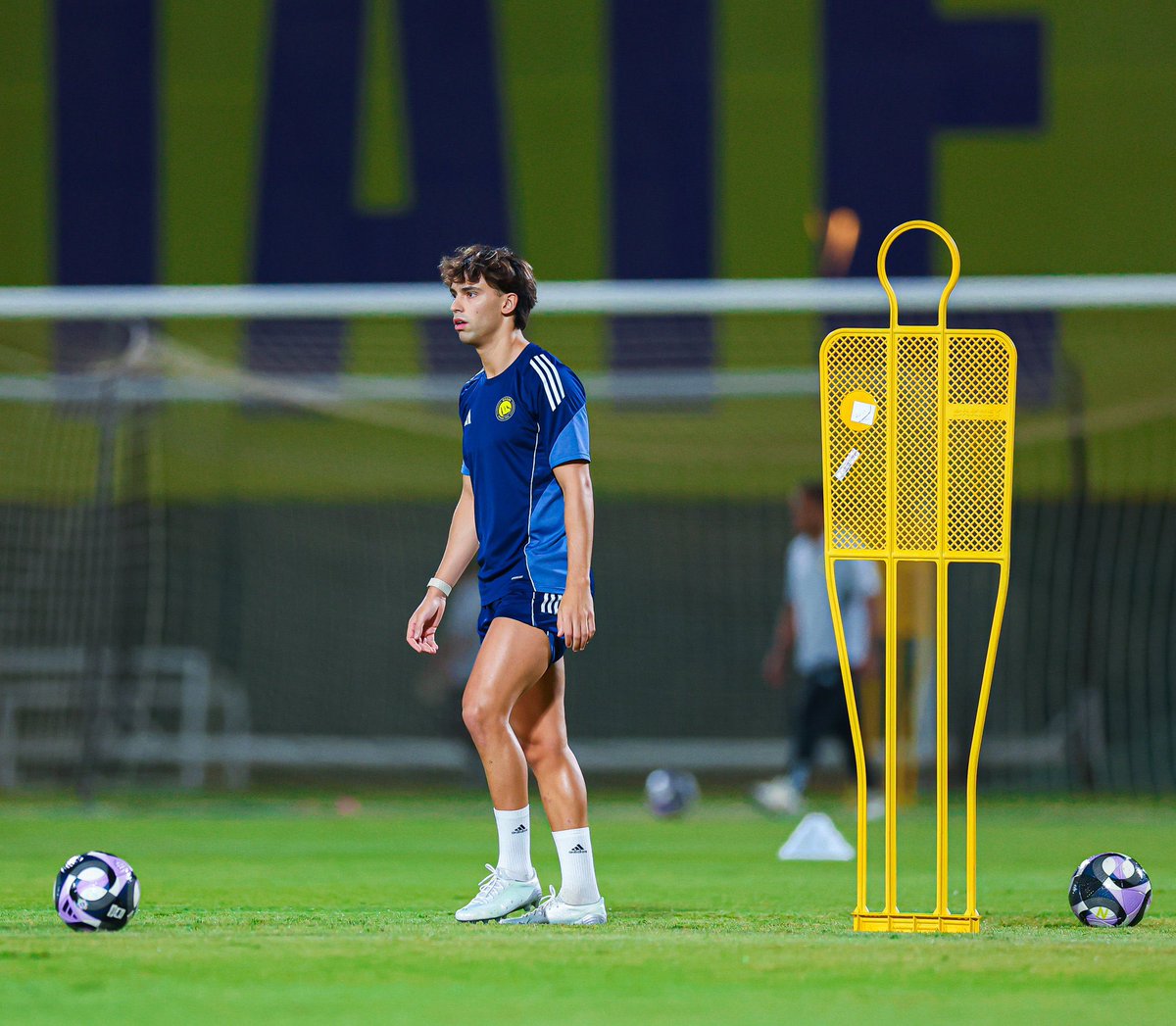 🟡🔵بمشيئة الله تعالى سيكون هناك دعم لجماهير النصر من يرغب بالمشاركة فقط يرد على هذه التغريدة (بتم 💛💙) 

الشروط/
١- ان يكون أحد جماهير النصر ومحبية.

٢- ان لا يكون الحساب تجاري.

٣- ان لا يكون الحساب سياسي او غير اخلاقي.

٤- ان يكون متفاعل مع الدعم ويرد المتابعة ويتابع من