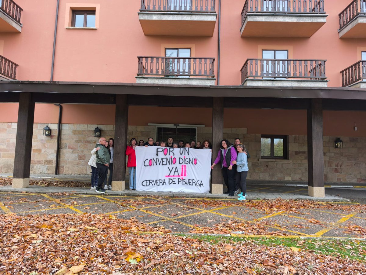 CSIF_UACyL's tweet image. 🔥 ¡Las trabajadoras y trabajadores de Paradores dicen BASTA!
📅 Este 7 de noviembre, han vuelto a concentrarse frente a sus centros de trabajo en todo el país para denunciar 4 años de abandono institucional y empresarial.

‼️ Reclaman un #ConvenioDignoYa ante la falta de avances…