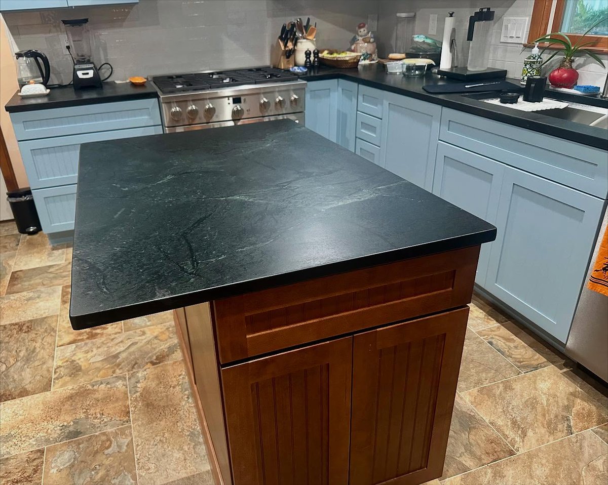 SoapstoneSlate's tweet image. We completed an installation of a Beleza Soapstone Island. We had already completed the perimeter a month ago, and now that cabinets have been delivered for the island, our job is complete!
gardenstatesoapstone.com
#soapstone #island #perimeter #kitchen #kitchencountertops