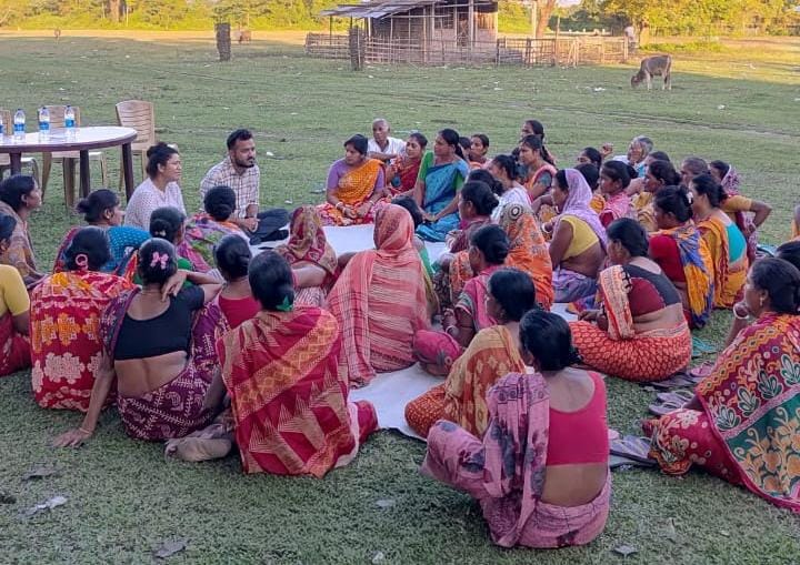 purabidairy's tweet image. DCS formation meeting successfully conducted with the dedicated farmers of Betbari Village, District: Chirang, in the presence of the MPO — fostering unity, growth and a stronger dairy community. 

#PurabiDairy #FarmerFirst #DairyDevelopment #EmpoweringFarmers
