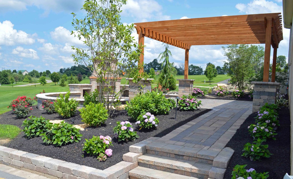 OhioLds's tweet image. ❄️ Winter is the best time to install a new patio!
Avoid losing your yard in spring &amp;amp; summer — and be ready to enjoy your new space the moment warm weather hits.

💰 Ask about our limited-time winter pricing specials!

#OutdoorLiving #PatioDesign #WinterProjects