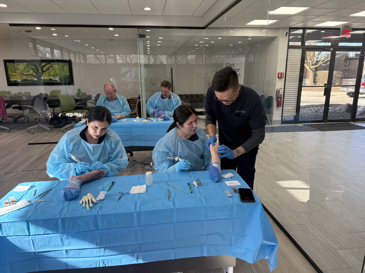 drtjahn's tweet image. Where learning meets precision 🔥 

It’s always inspiring to see surgeons come together, refine their skills, and push the boundaries of what’s possible in minimally invasive surgery.

#MIS #FootAndAnkleSurgery #AdvancedLab #DecemberLab #upcoming #podiatry #podiatrist