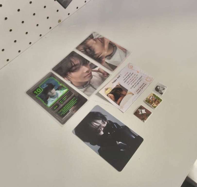 jaydreamscape's tweet image. feedback positivo @enhacards 
chegou rapidinho, muito bem embalado, eu amei, obrigada 🖤