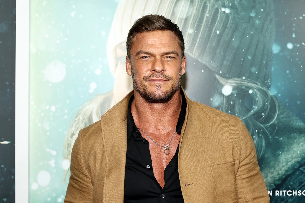 homeofdcu's tweet photo. Alan Ritchson is in talks for a role in the DCU:
"The conversation that I've been having with them is like, 'I want to play somebody a little messier.' And I told them, I said, if I'm going to do this, I described to them the kind of personality that I'd want to play and what that would mean to their world, and I think it's something everybody wants to see right now over there."
(via @screenrant | https://t.co/Ony66CDuUo)