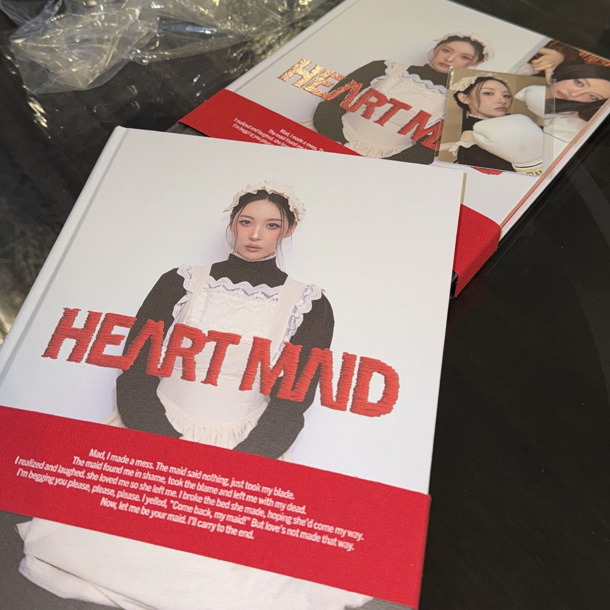 le_porem's tweet image. 우리의 첫 정규앨범이 실물로 내 손에 잡히고 있다니 😭 제 이번 앨범 픽은 sweet nightmare랑 tuberose ➰

.  * 　　　 ✦     .     　⁺ 　 .
. 　 　  ⁺
   .⁺        선미언니            ˚
         너무 예쁘세요   ⁺
.  * 　　　 ✦     .     　⁺ 　 .
            ⁺ 　　    ˚