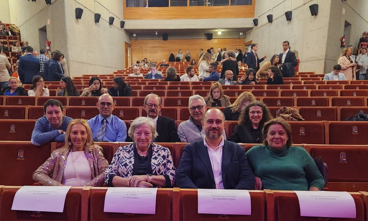 Ayer el <a href="/PSOEColmenarVi/">PSOE Colmenar Viejo</a> y los diputados <a href="/isandaluz2/">Isabel Andaluz Andaluz🌈🇪🇸🏳️‍🌈</a> y <a href="/agvinagre/">Agustín Vinagre</a> estuvimos en la IX Gala Empresarial de <a href="/Aseyacovi/">Aseyacovi</a> apoyando a los comerciantes y nuestra felicitación a las empresas premiadas este año 2025, Edén, Imgenia, Sanz Jusdado Motor y Cátalo Catering.