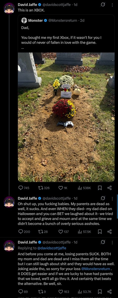 David Jaffe proves for the 1000th time he is such a dog shit person 💀 his biggest problem is he never knows when to just shut the fuck up.