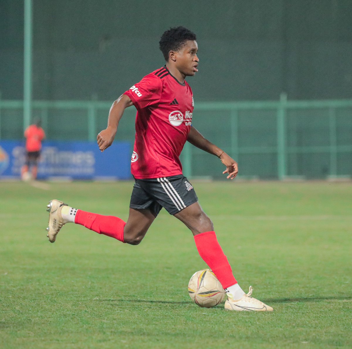 🔴⚫️ Allan Okello scores his first UPL goal of the season to give VIPERS the lead against KCCA.

1:0