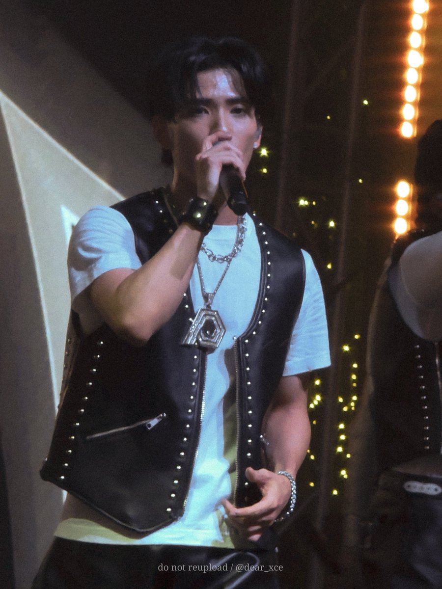 dear_xce's tweet photo. 250927 PSYCHIC FEVER @ Music Matters Live 2025 in Singapore 

he's so handsome 

@psyfe_official @psyfe_member 

#KOKORO #小波津志 #PSYCHICFEVER #PCFinSingapore
#MMLive25 #AllThatMatters25 https://t.co/YO1bM10KBL