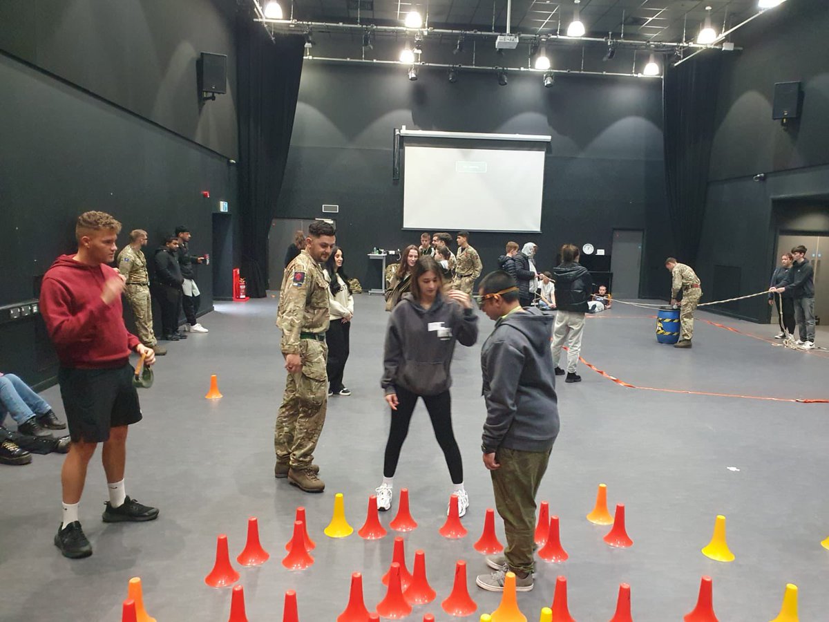 _thomas_jones4's tweet image. Fantastic team building day for our L3 Year 2 Business students this week. Along will all the fun activities, they were able to collect assessment evidence for their module too👏🏼👏🏼

@coleggwent @JoelMorgan81