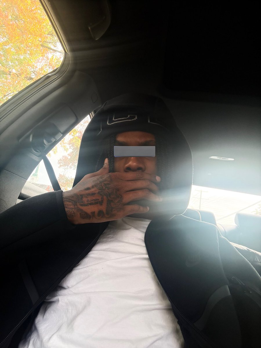 Mafiatiies's tweet image. Get money, Be a ghost🛰️ #WIZMAFiA🧙🏾 #LLDAMEN🕊️ #FREEDAMEN⛓️‍💥 #DC