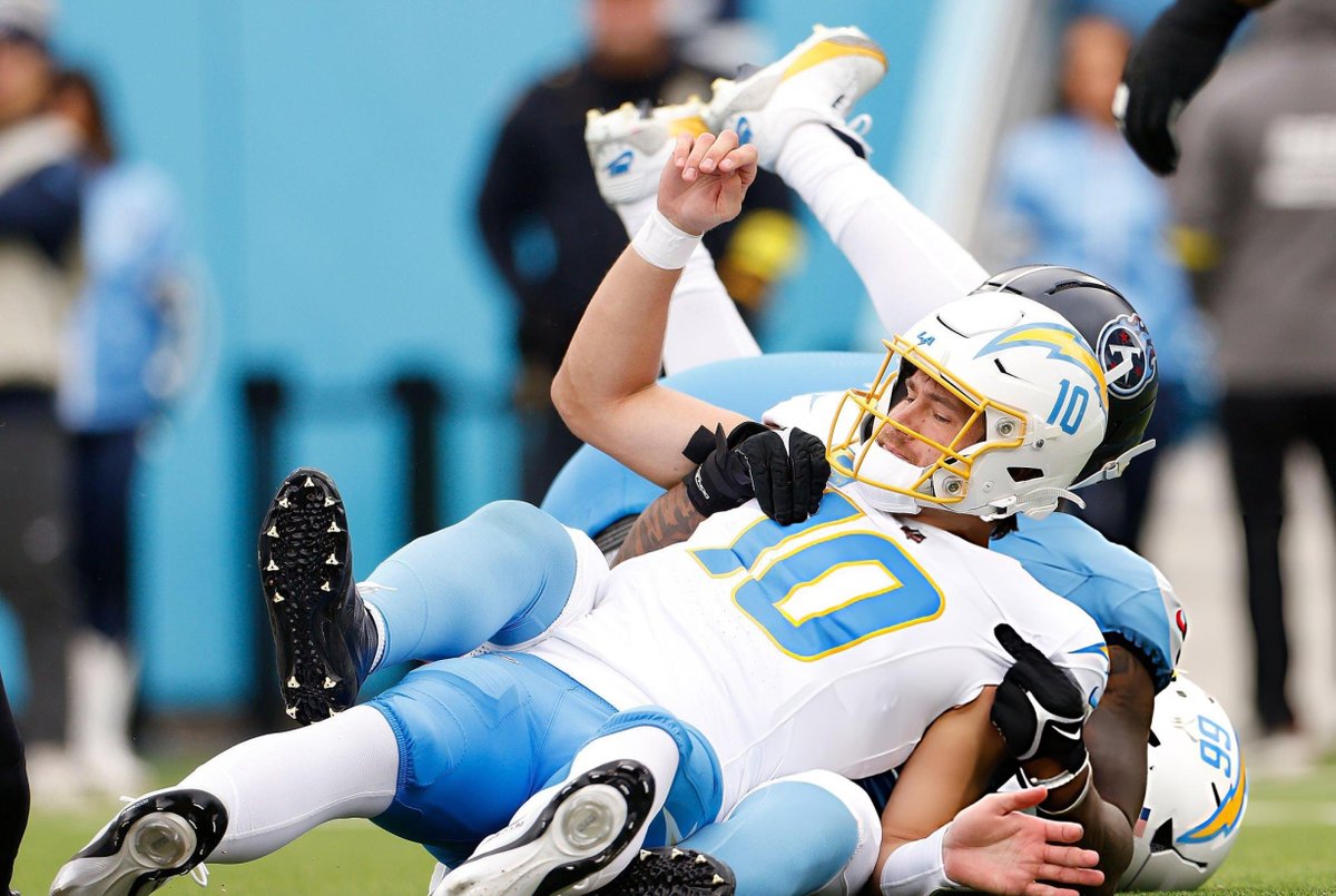 LAFBNetwork's tweet image. Justin Herbert is putting up MVP numbers behind one of the WORST O-lines in football:

🔷 1st — QB rushing yards
🔷 1st — completions
🔷 2nd — passing yards &amp;amp; TDs
🔷 3rd — PFF grade
Should he be in the MVP conversation?