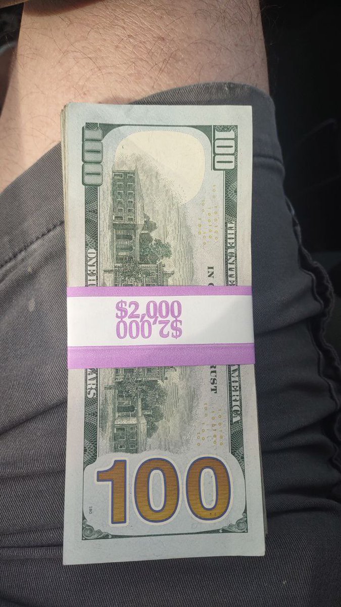 Ronney2475's tweet image. I need something real, tick, 🍑juicy 💦 and sweet for the Sunday 😋