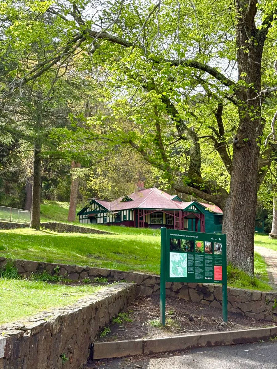 otman4algo's tweet image. 앞으로 나아가는 걸 멈추게 할 만큼 높은 산은 없다 🗻✨