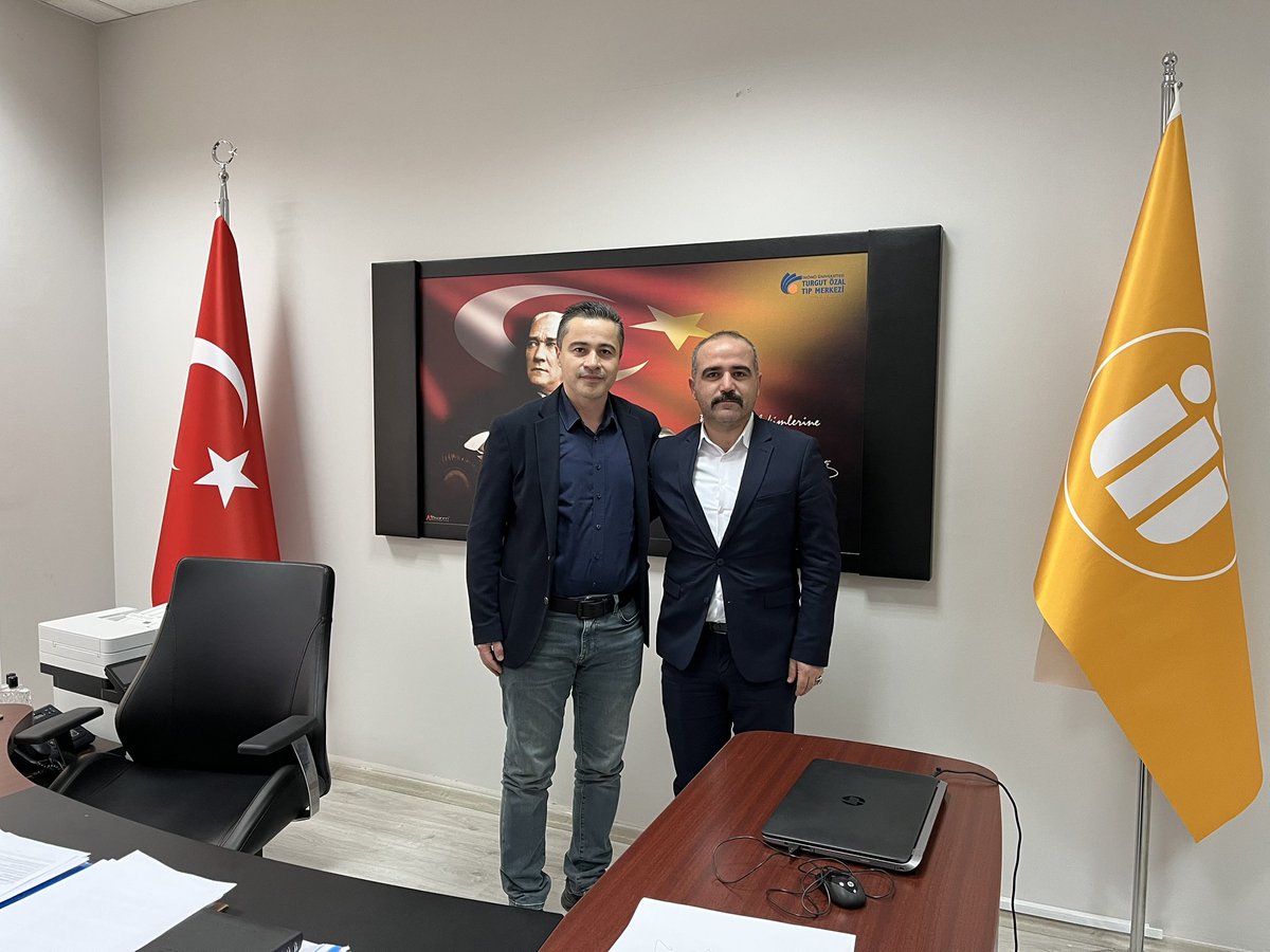 İnönü Üniversitesi Turgut Özal Tıp Fakültesi Dekan Yardımcısı, Nöroloji Anabilim Dalı Öğretim Üyesi Prof. Dr Mehmet Tecellioğlu’nu ziyarette bulunduk. 

Hocamıza misafirperverliği için teşekkür ediyor, çalışmalarında başarılar diliyoruz.