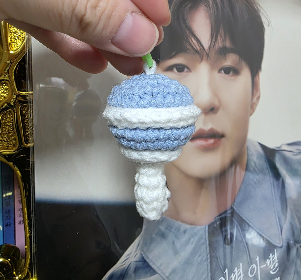 seulgi2536's tweet photo. 이창섭 짱카롱 응원봉
어설프게 만들어봤는데
못 생겼지만 귀엽다
#짱카롱 #이창섭
#END_AND https://t.co/NIczyMyx3d