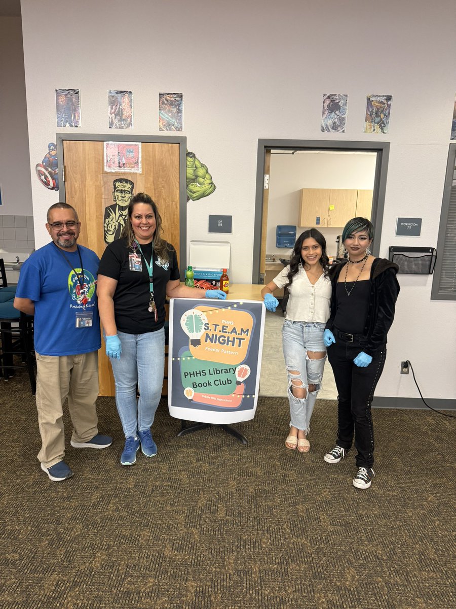 AnaMartinez_LMS's tweet image. Building community and hosting literacy night is a highlight of our library—a great turnout all around! We are Sparta! @PHills_HS