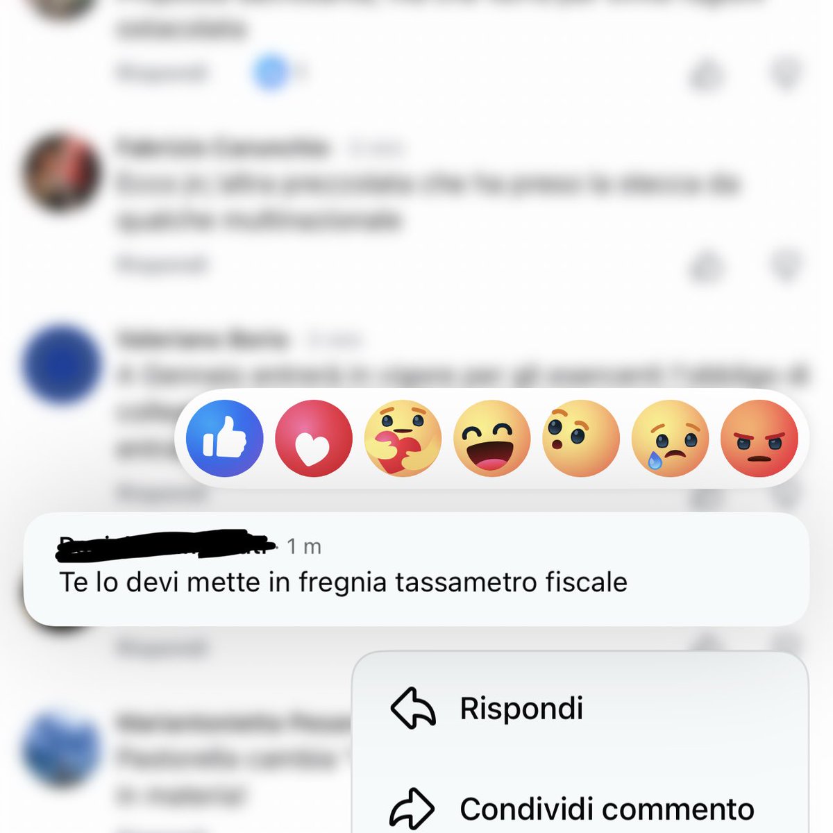 PastorellaGiu's tweet photo. Ecco cosa succede se dici che i tassisti devono pagare le tasse su ciò che guadagnano realmente e non solo su ciò che scelgono di dichiarare, come tutti gli italiani.

(Dai commenti Facebook sotto il mio ultimo post sull’idea di introdurre il tassametro fiscale) https://t.co/WH0XaavqZq
