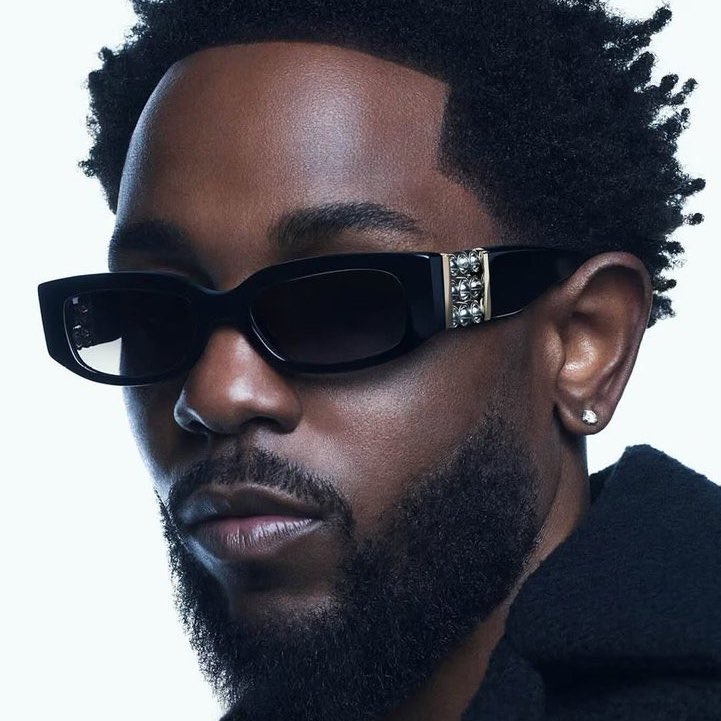 chartdata's tweet image. Kendrick Lamar is the most nominated artist at this year’s #GRAMMYs (9).