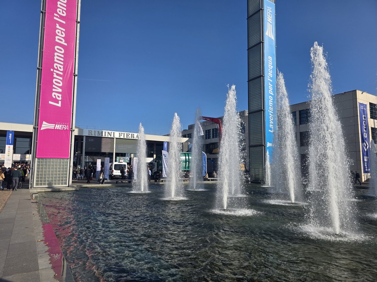 gabferrieri's tweet image. 🌱 #Ecomondo 2025: laboratorio europeo della circular innovation!
Grande successo per l’#InnovationDistrict con oltre 40 startup e scale-up selezionate, business matching tra giovani imprese, centri di ricerca, investitori e big player. 
🇪🇺🇮🇹 ANGI main partner insieme a IEG_IT,…