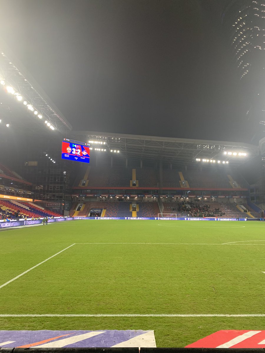 CStepa's tweet image. Как же ахуенно смотреть футбол без сетки