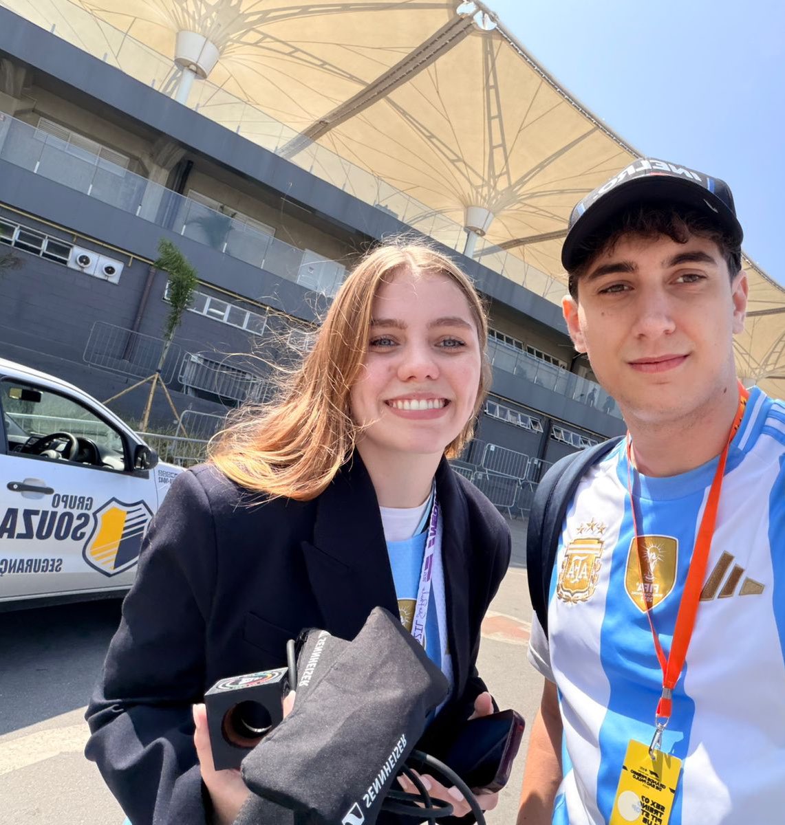 Acá perdidos con <a href="/f1andersen/">Florencia Andersen</a>