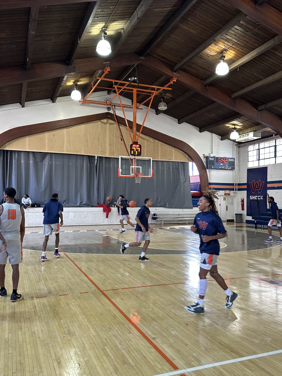 WashingtonAdventistU tweet media