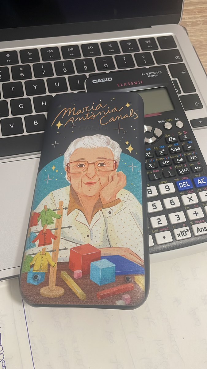 mafra_tm's tweet photo. Las clases son mejores con la calculadora de @CASIOedu de Maria Antonia Canals.
Me encanta que los alumnos/as pregunten quién es. ☺️
#mates #didacticadelamatematica https://t.co/2t80WoZqF2