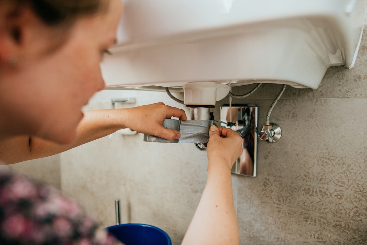 TTFY's tweet image. We consulted professional plumbers to uncover the top three most common DIY plumbing mistakes they&apos;ve seen—and had to fix! 🚰🔧 

#PlumbingTips #DIYFails #HomeImprovement #PlumbingMistakes #ExpertAdvice
 LocalInfoForYou.com/316833/plumbin…