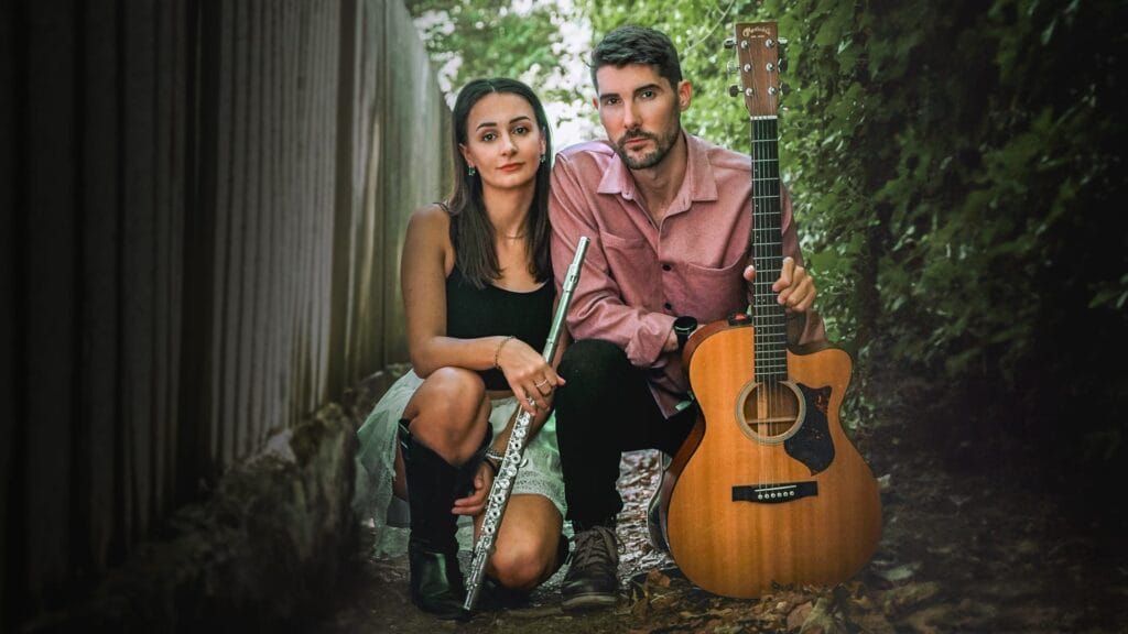 Briggs &amp; Stark Release Bittersweet New Single “Honey” from Upcoming EP “The Moving Diaries”

"A stirring Americana-folk duet that captures love’s resilience through moments of doubt and distance."

#BriggsAndStark #Honey #TheMovingDiaries

goodstarvibes.com/briggs-stark-s…