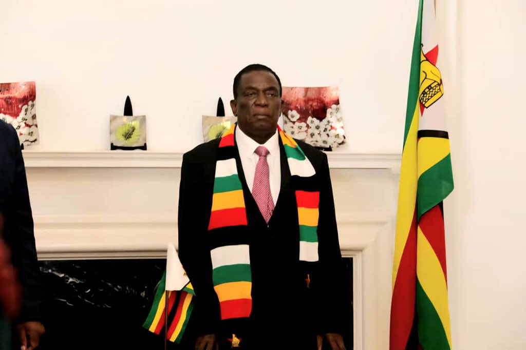 chiheraaa_'s tweet image. 🤝 United for progress!
President Mnangagwa joins fellow SADC leaders in strengthening the bonds that hold our region together — ensuring stability and shared growth across Southern Africa. 🇿🇼🌍
#RegionalUnity #ZimbabweRising #SADC