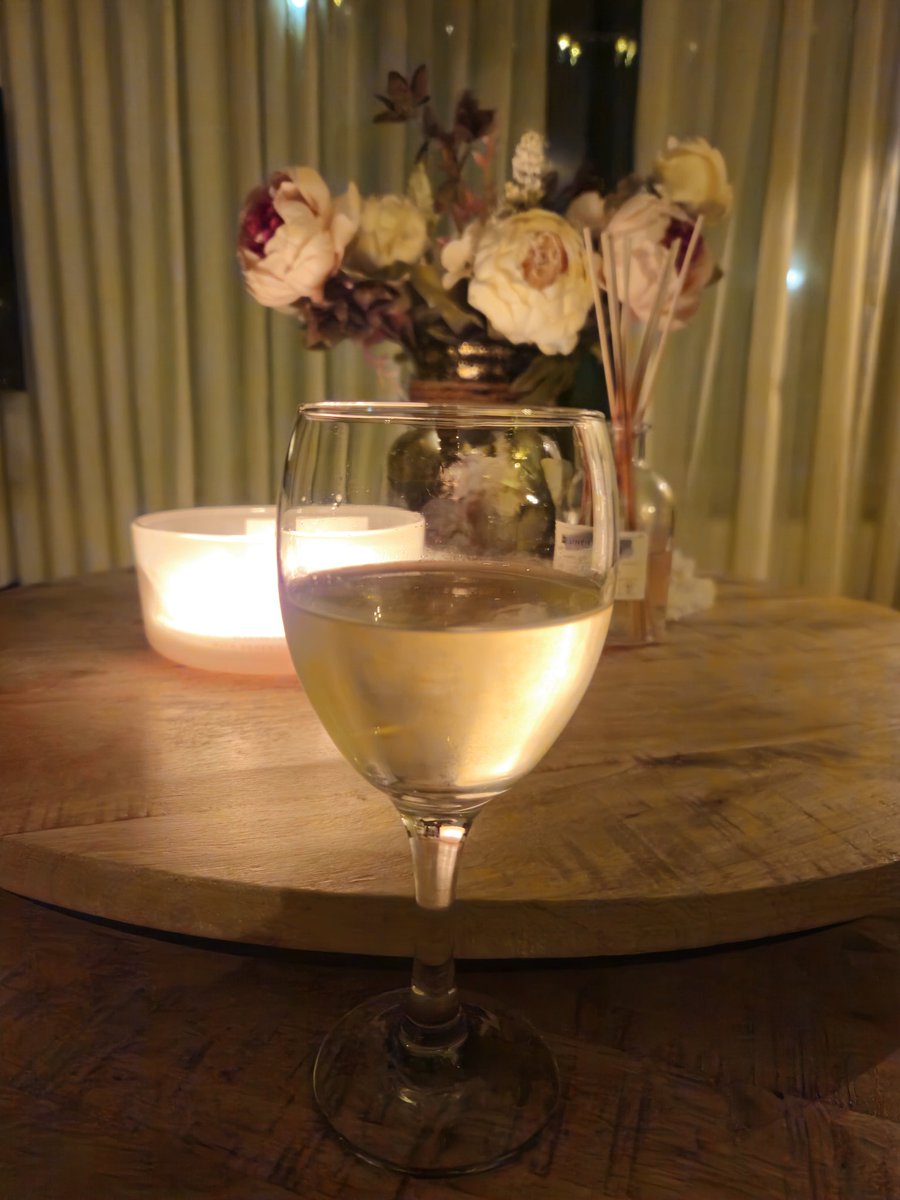 sjeezzjans tweet media