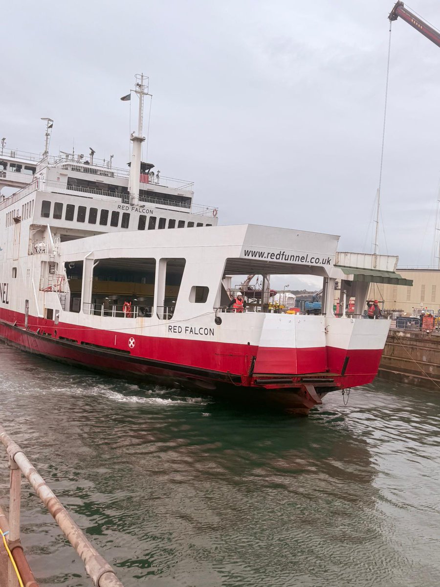 RedFunnelFerry's tweet photo. After sailing 159nm from Southampton, Red Falcon has arrived safely at A&amp;P Falmouth for her annual refit.🚢

#RedFunnel #Ferry #Refit #RedFalcon #Falmouth #Southampton https://t.co/h05CuMNwBq