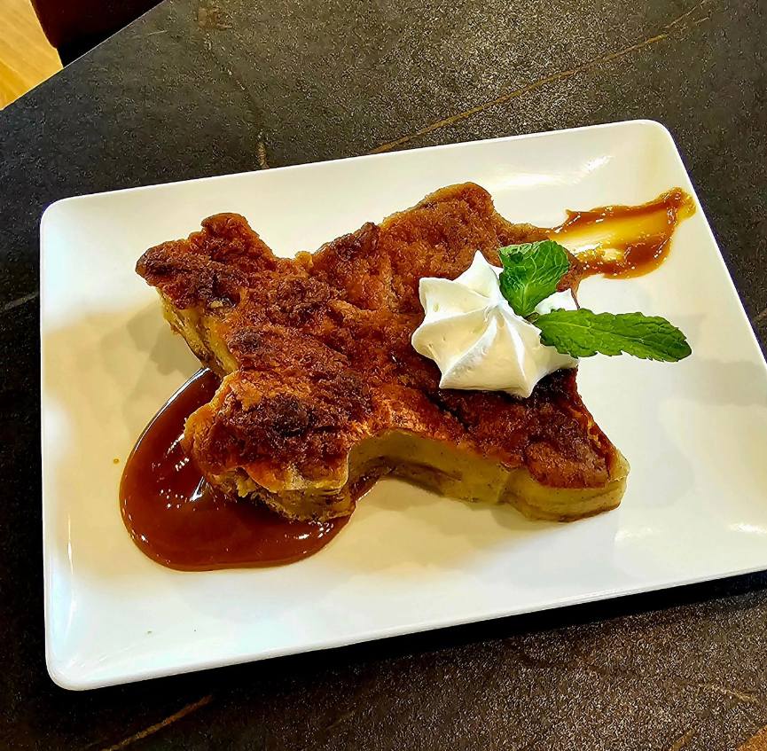 Go2HuntsvilleTX's tweet photo. Brunch in Huntsville? Check out the Cafe Texan History Museum and Library for their famous Texas bread pudding. #EatHuntsville #HuntsvilleEats #TexasFoodie
#SupportLocalTX #FoodiesOfTexas #SmallTownEats https://t.co/5btbHLAFbb