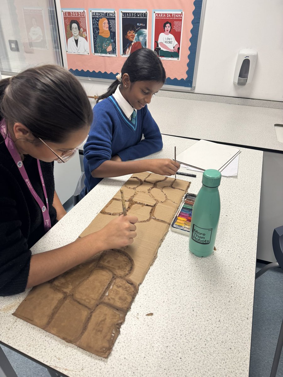 HASUrobotics's tweet image. Marketing team and Fundraising team sharing ideas with HASU Robotics Society today. #morethanrobotsuk