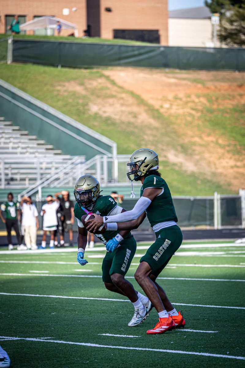 Joshua_Thomas07's tweet image. At @UNCFootball🩵 vs Stanford tomorrow! @rkbarefield @Coach_Wright50 @allenliberty @Coach_Mlombardi @lancethompson_ @TravisTaylor89 @CoachStokowski @CoachCarswell @coachmeans_20 @CoachClemUNC #GoHeels