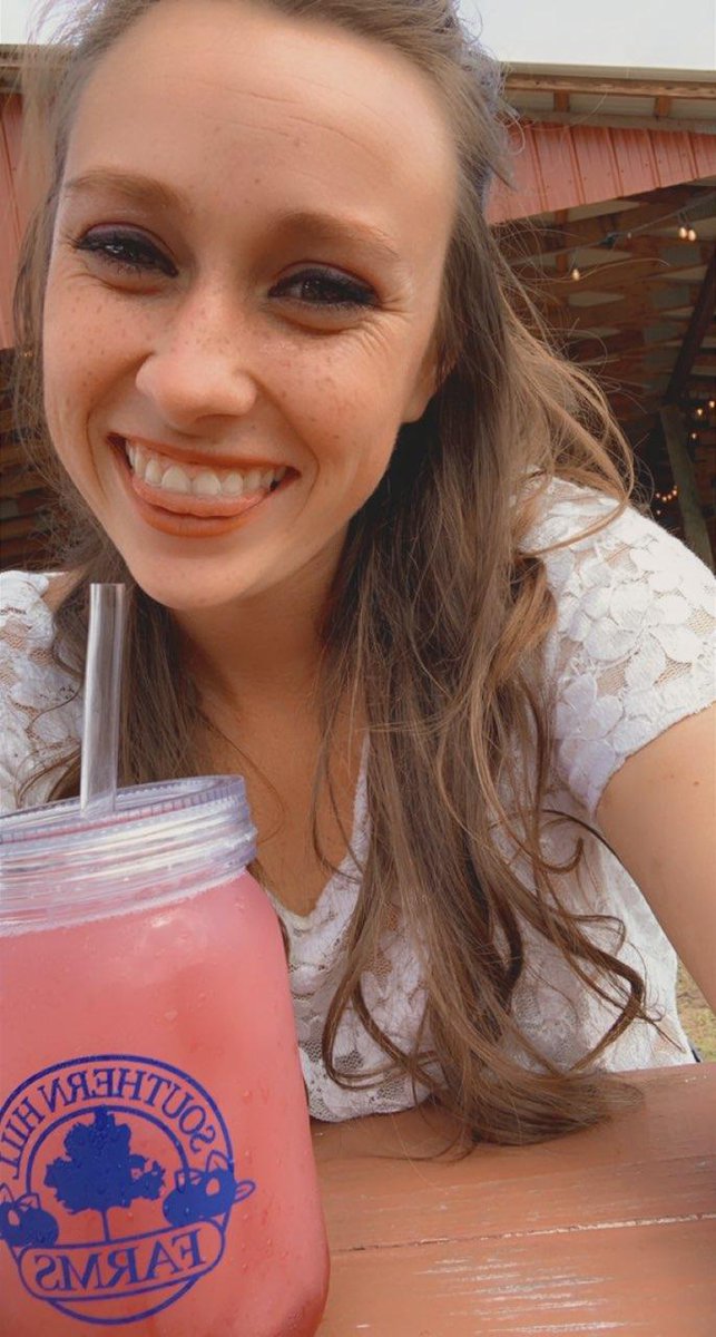 NancyCarrow's tweet image. Happy Heavenly Birthday @KellyCarrow! Dad and I miss you every day and will continue to live your words.. Always Live Life to the Fullest and Trust that God has a Plan. Faith. Family. Friends. Miss you &amp;amp; Love you forever! ❤️🌻 #KC #GoneButNeverForgotten