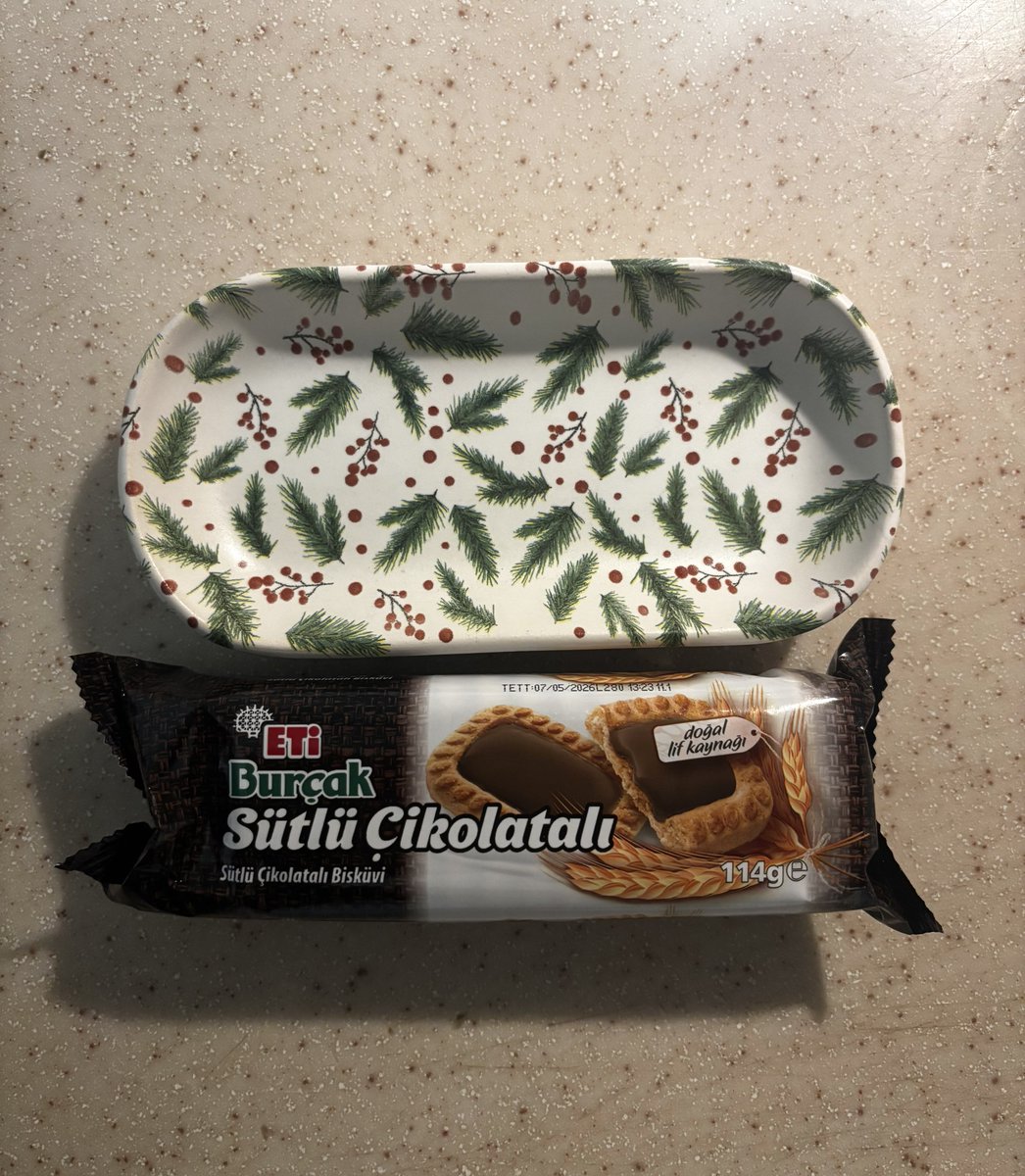 Tabağıma göre üretilmiş bisküvileri seviyorum 🥰