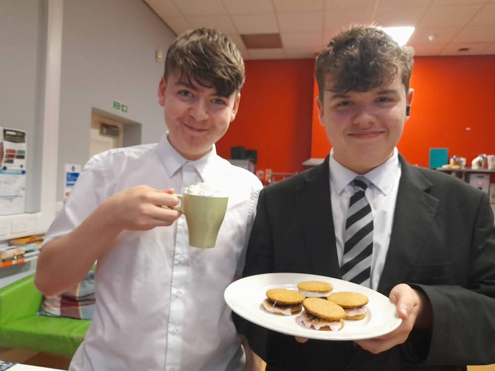 It's been a busy week at our youth clubs as we celebrate #YouthWorkWeek 
Young people have been telling us why they come to to youth club. 
They also celebrated Guy Fawkes night by cooking s'mores along with colouring poppies for remembrance Sunday #YWW25
<a href="/YMCAESYouth/">YMCA Youth Work - East Surrey</a>